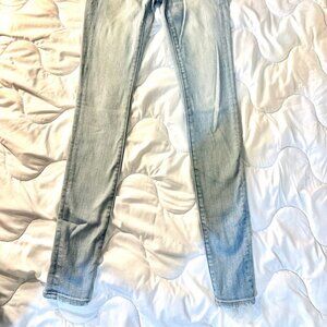 Light-Wash American Eagle Jeans Size 4 Long Inseam 29 inches straight
